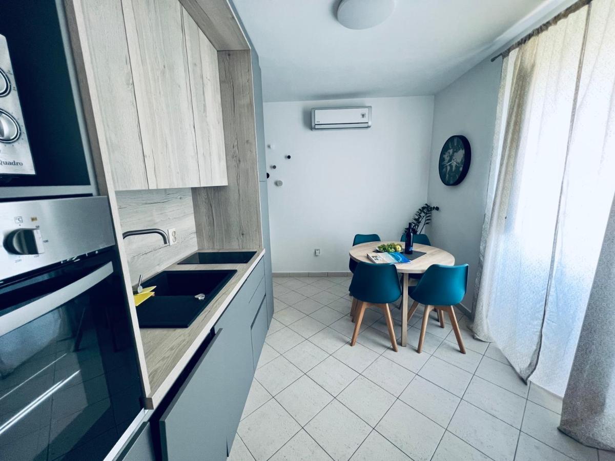 Jakov Apartments 오레비츠 외부 사진
