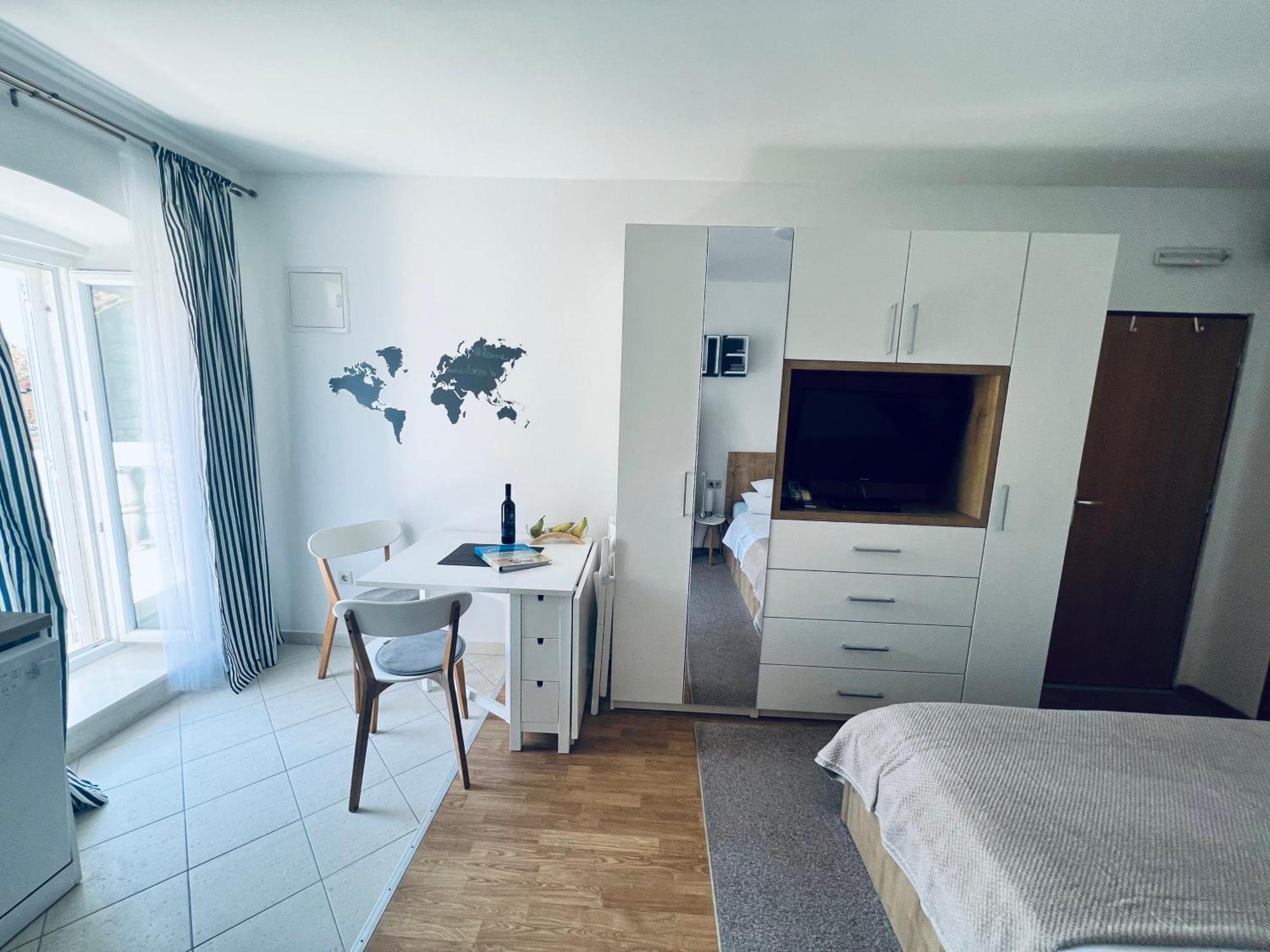 Jakov Apartments 오레비츠 외부 사진